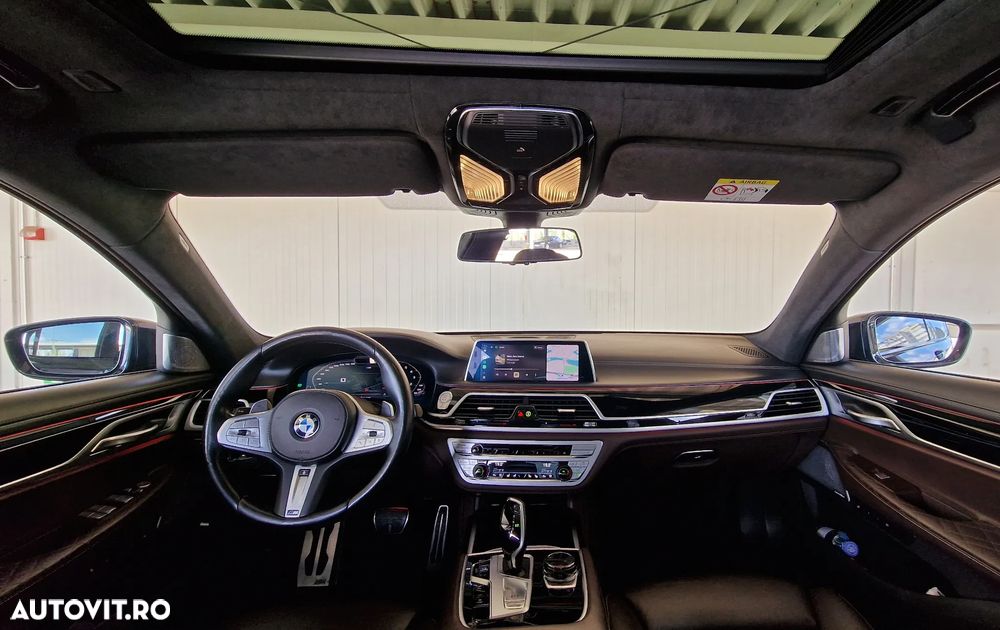 BMW Seria 7 750i xDrive - 11