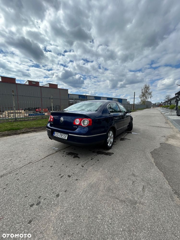 Volkswagen Passat ver-2-0-fsi-individual - 4
