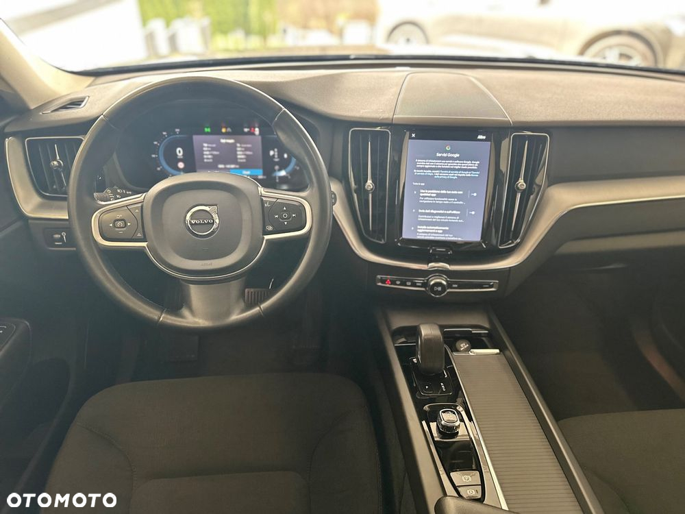Volvo XC 60 B4 D Geartronic Momentum Pro - 5