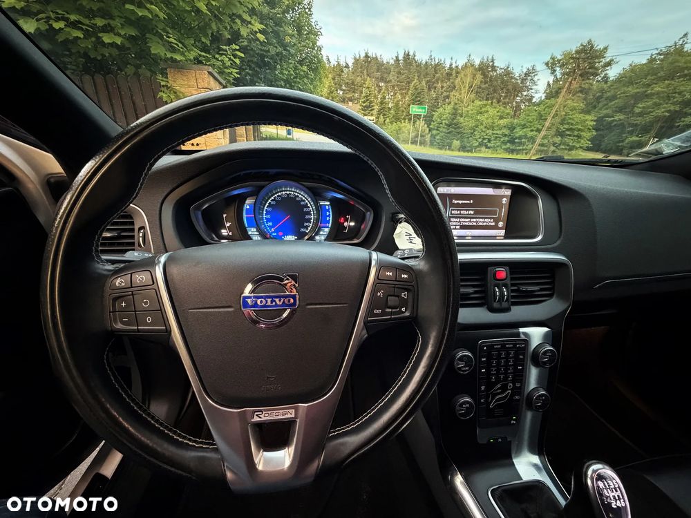 Volvo V40 D2 R Design - 26