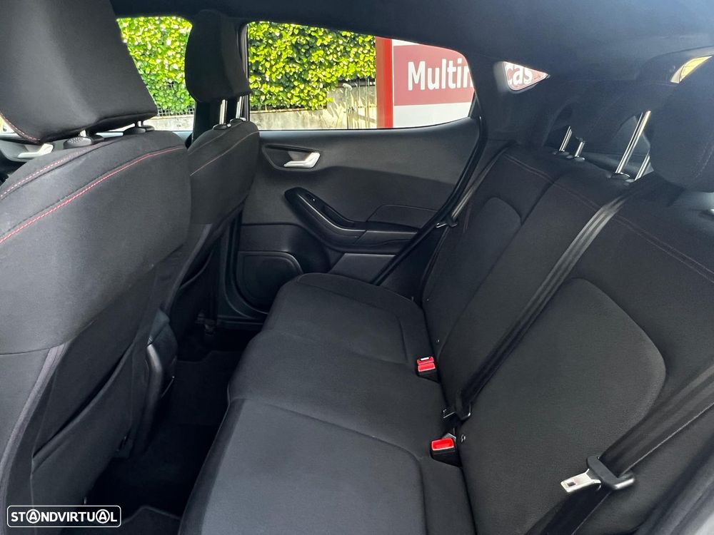 Ford Fiesta - 17
