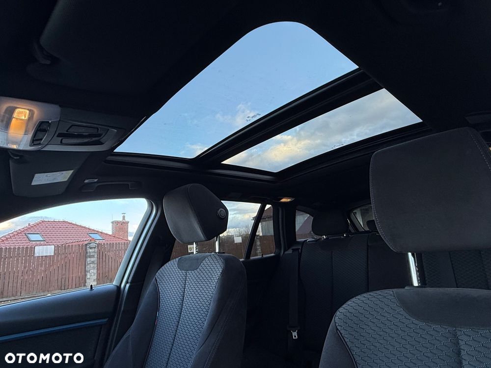 BMW Seria 3 330i xDrive M Sport Shadow - 25