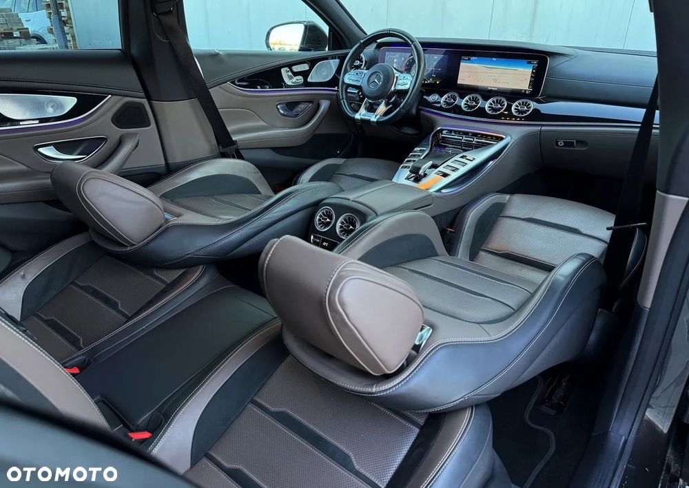 Mercedes-Benz AMG GT - 5