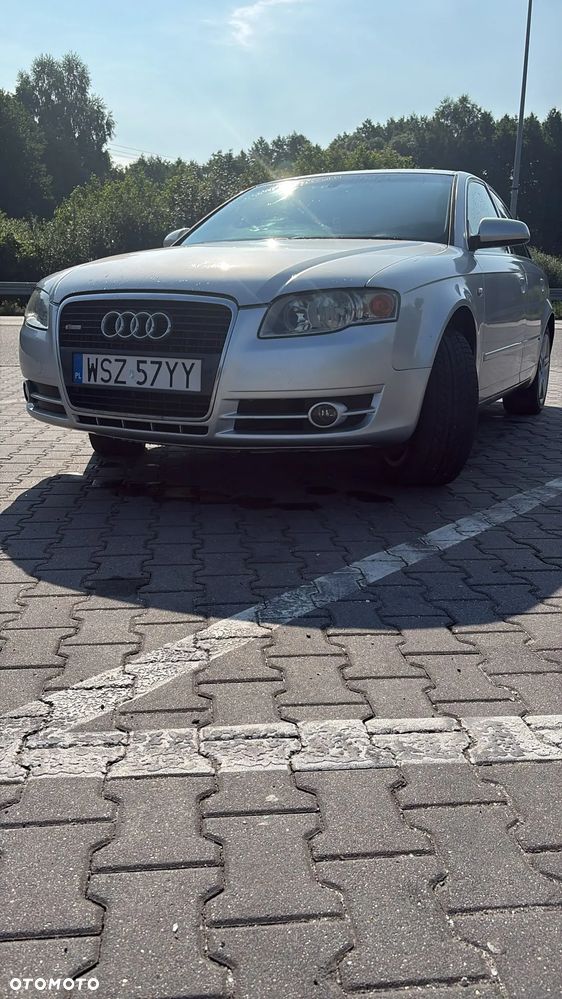 Audi A4 Limousine - 3