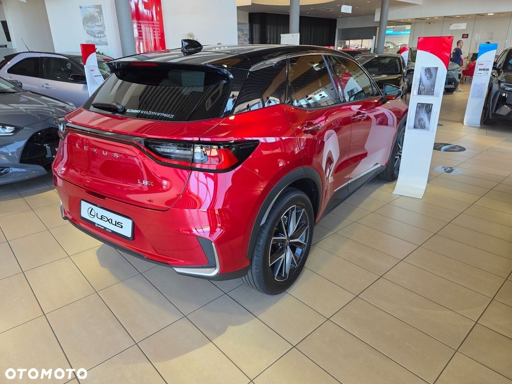 Lexus LBX 1.5 Hybrid Emotion - 4