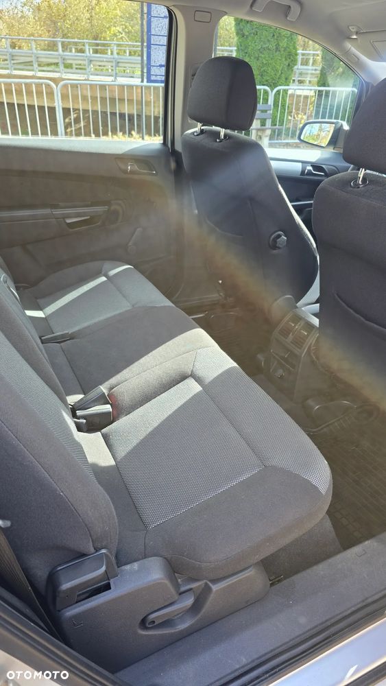 Opel Zafira 1.6 Enjoy - 10