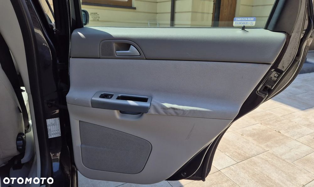 Volvo V50 2.0D Momentum - 11
