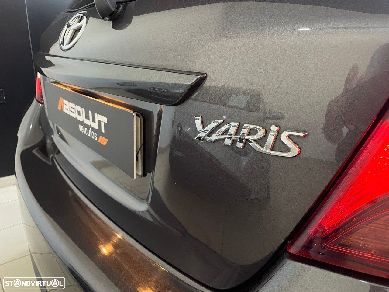 Toyota Yaris 1.4 D-4D ACtive - 32