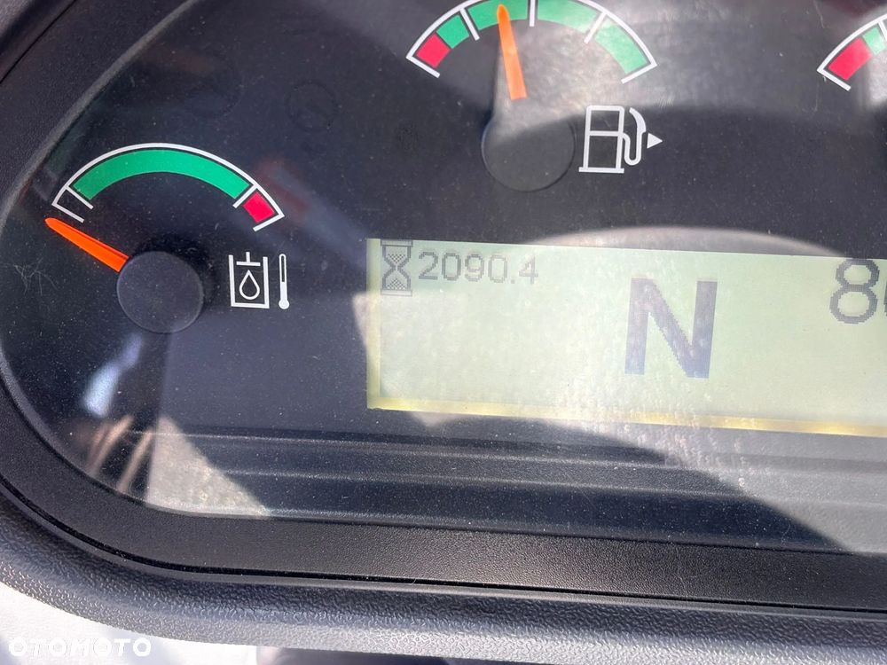 Caterpillar 930M - 27