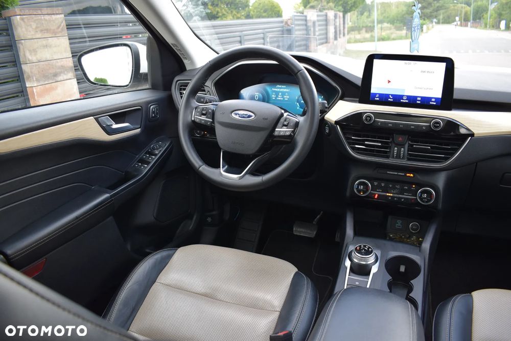 Ford Escape 2.0 EcoBoost AWD Titanium - 23