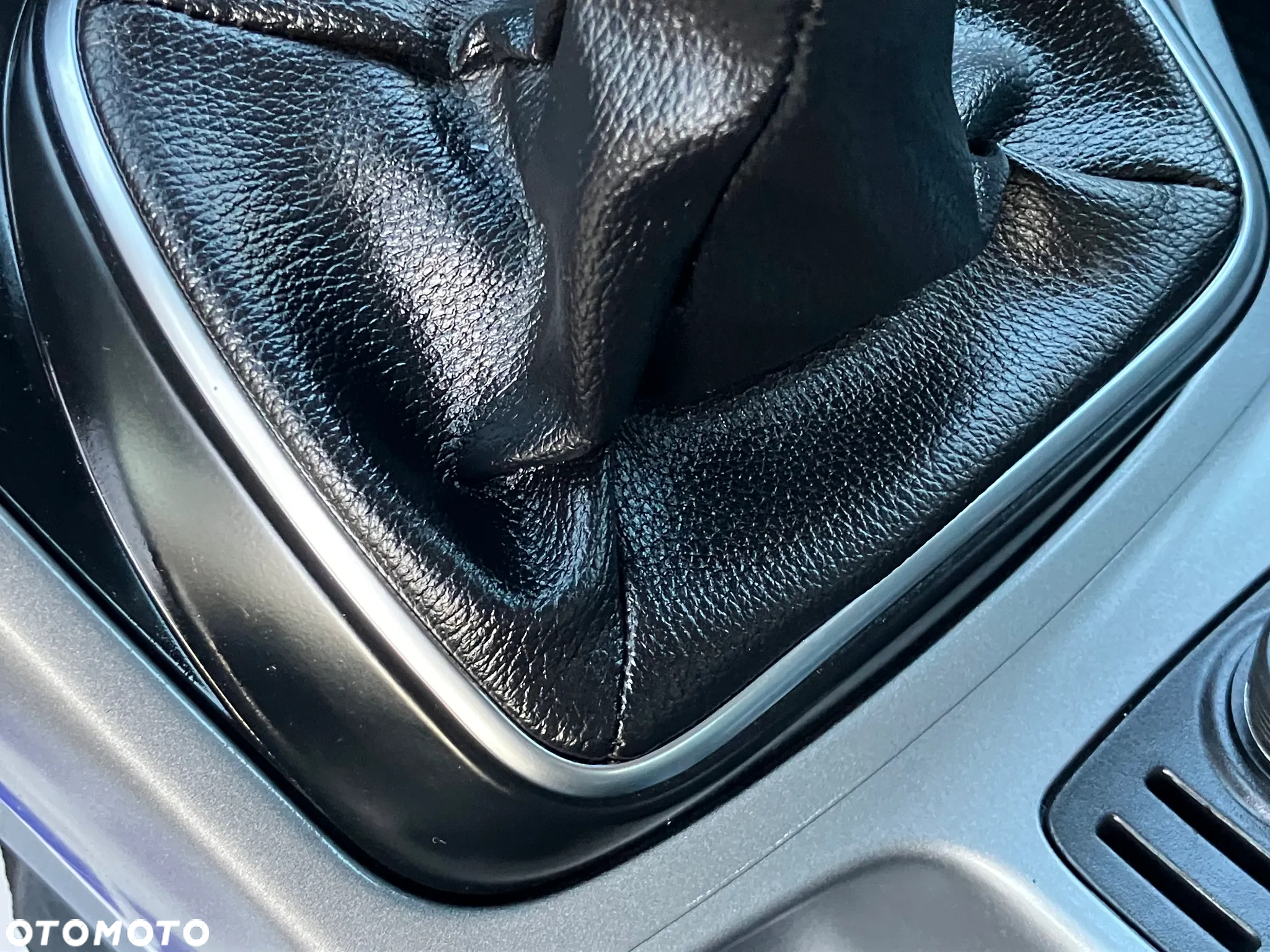 Ford C-MAX 1.6 Ti-VCT SYNC Edition - 24