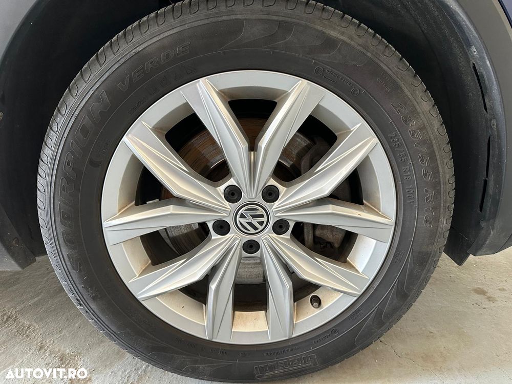 Volkswagen Tiguan - 27