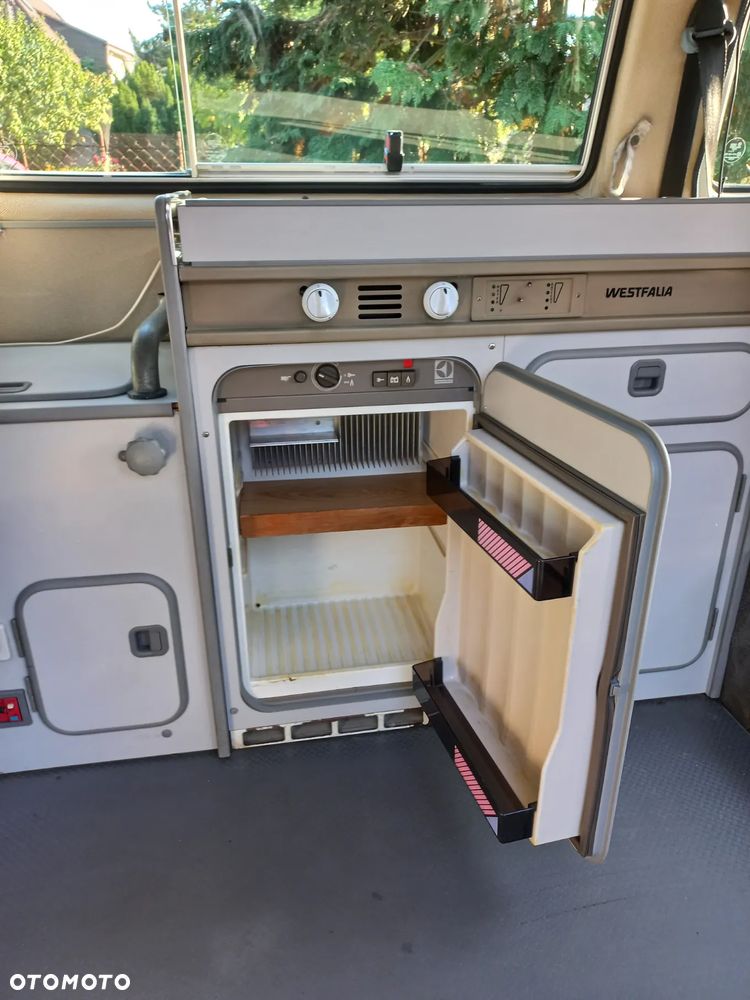 Volkswagen Transporter - 12