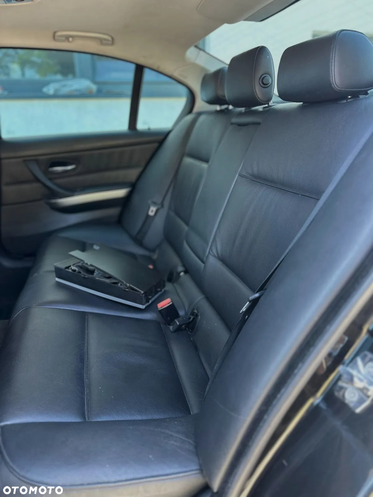 BMW Seria 3 325i - 12