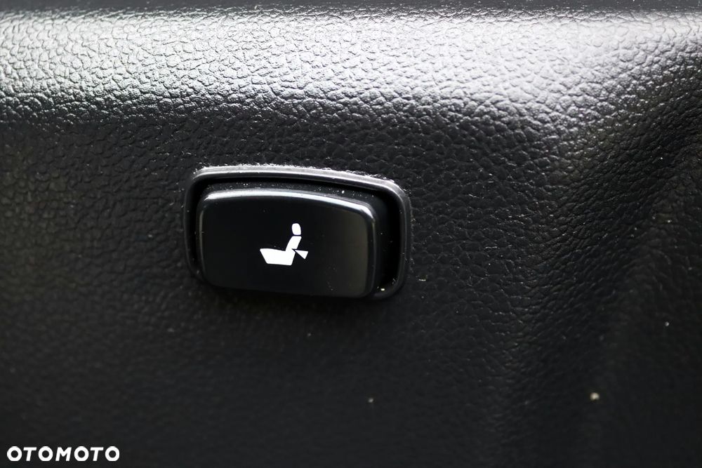 Kia Ceed 1.6 GDI DCT Platinum Edition - 38