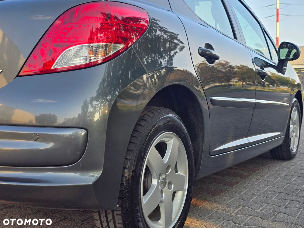 Peugeot 207 95 VTi Forever - 29