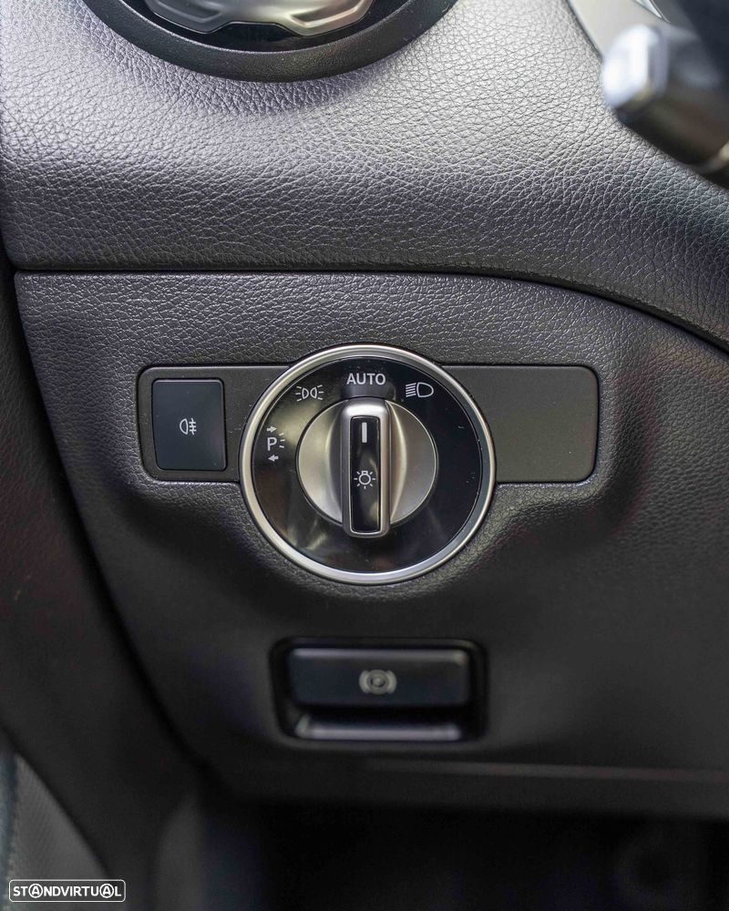 Mercedes-Benz GLA 220 d - 34