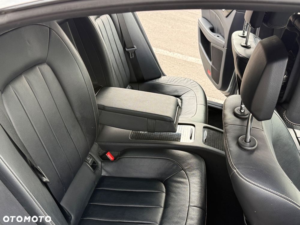 Mercedes-Benz CLS 500 4-Matic 7G-TRONIC - 16