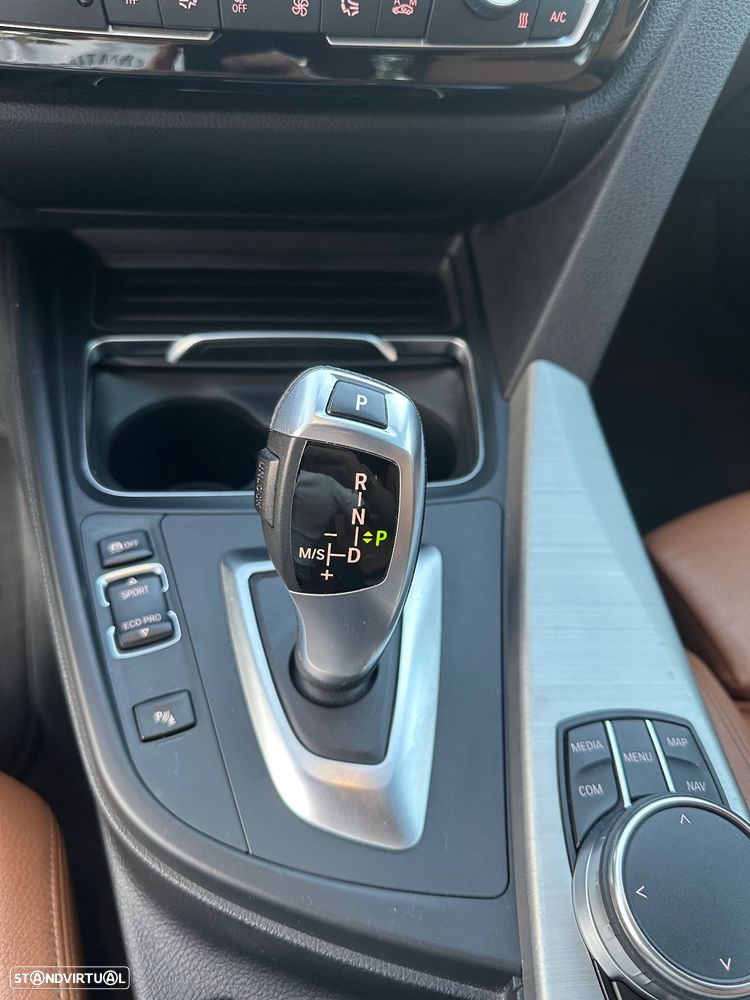 BMW 320 Gran Turismo d Pack M Auto - 23