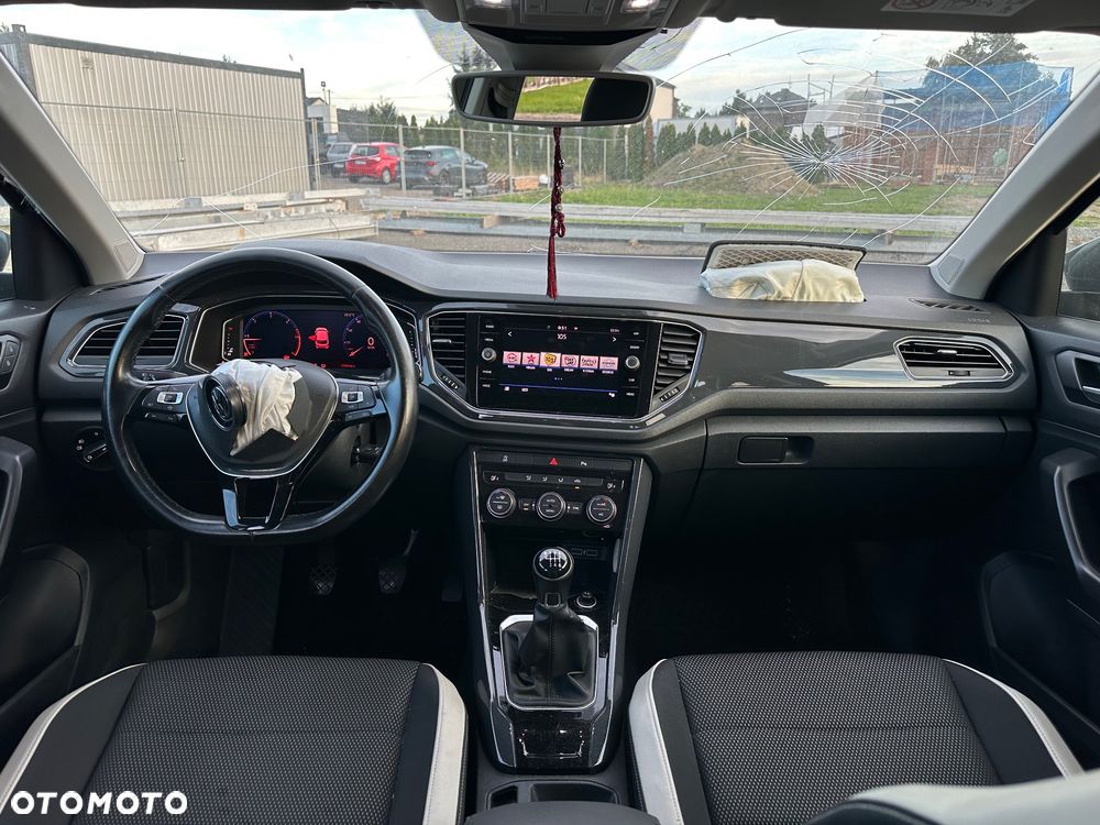 Volkswagen T-Roc - 20