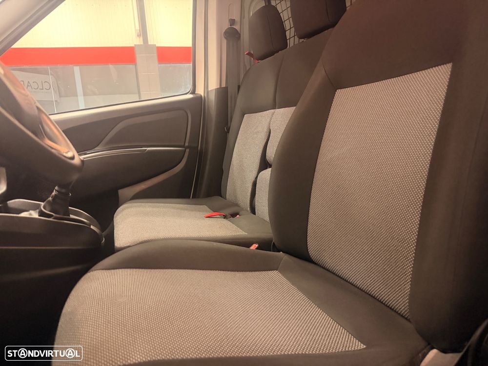 Fiat DOBLO 1.3 MJET 3 LUGARES - IVA DEDUTIVEL - 6