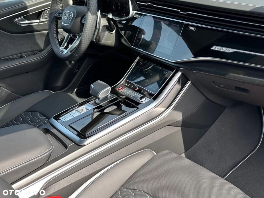 Audi RS Q8 - 12