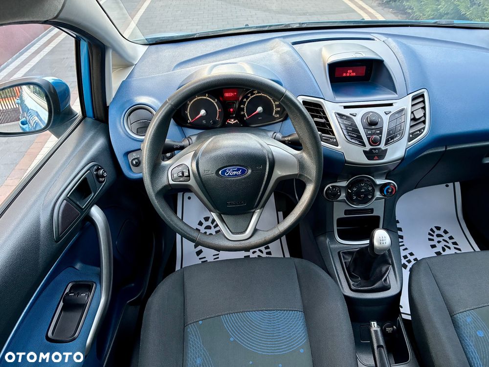Ford Fiesta - 15