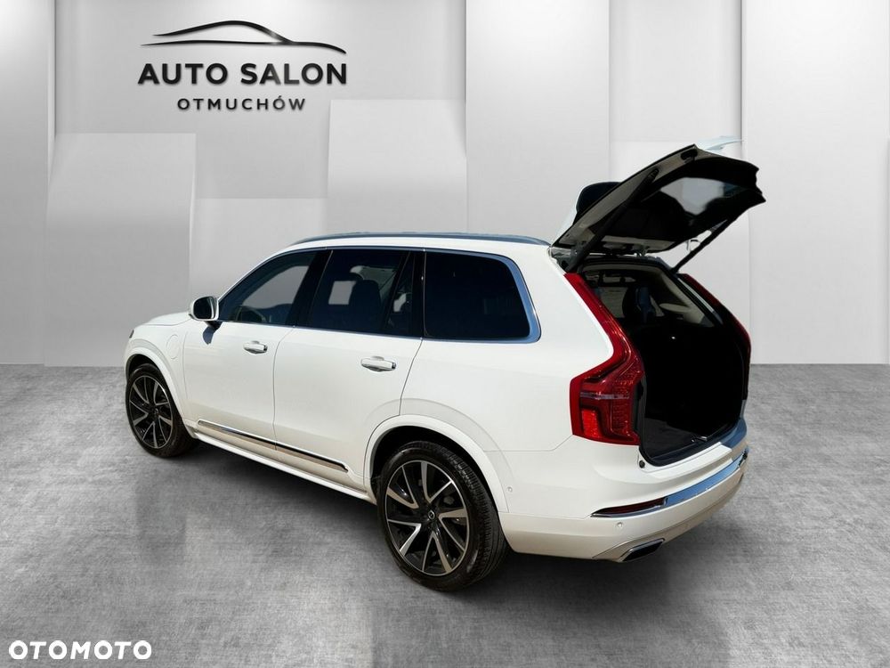 Volvo XC 90 - 7