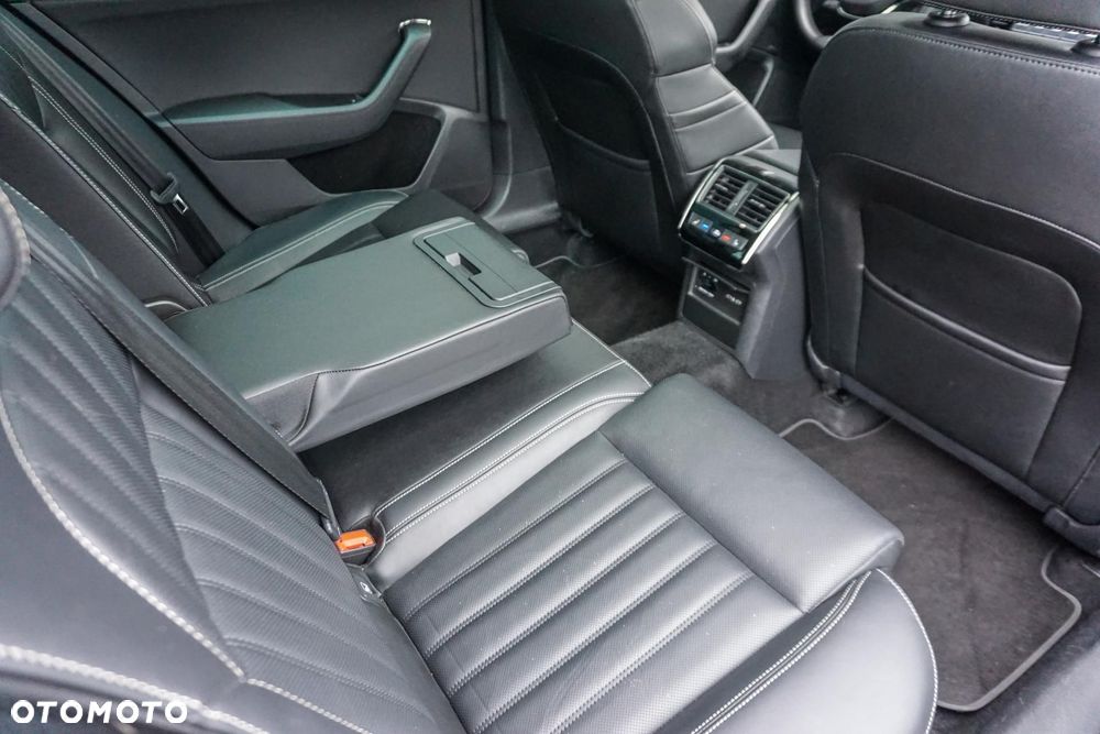 Skoda Superb 2.0 TSI L&K DSG - 15