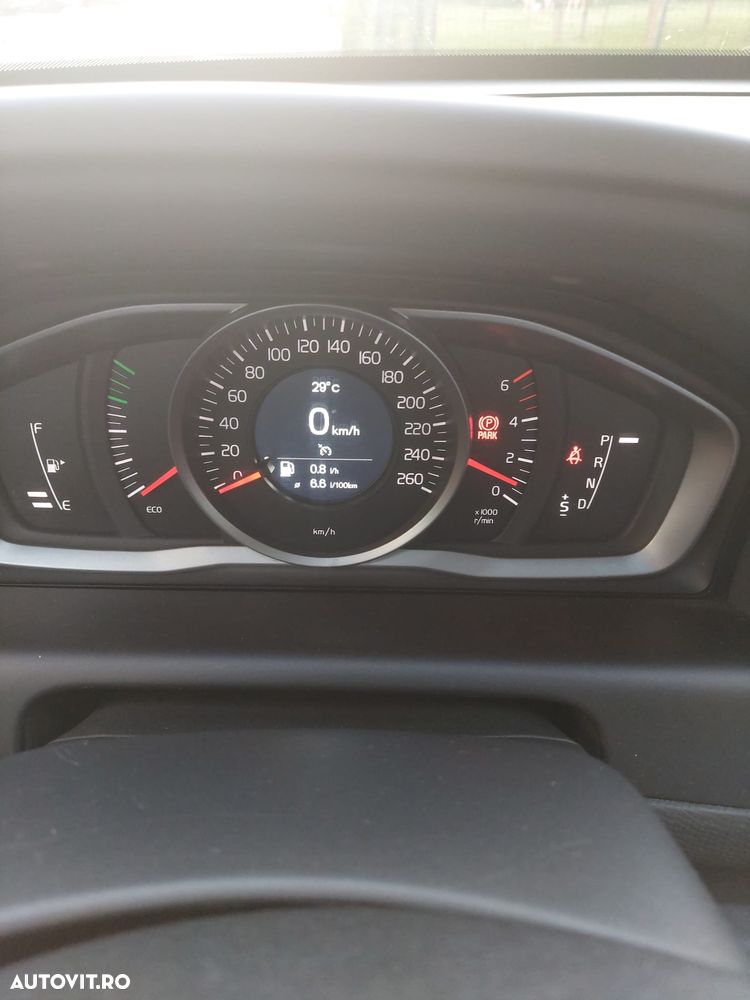 Volvo XC 60 D3 Geartronic Momentum - 26