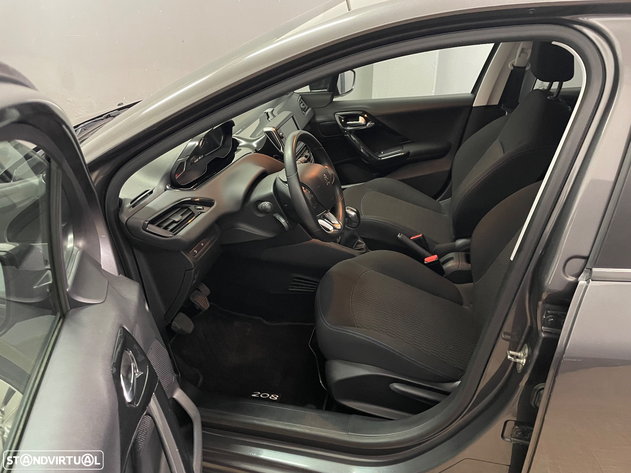 Peugeot 208 PureTech 82 Stop & Start Signature - 3