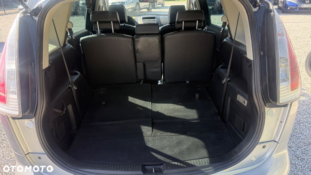 Mazda 5 - 30