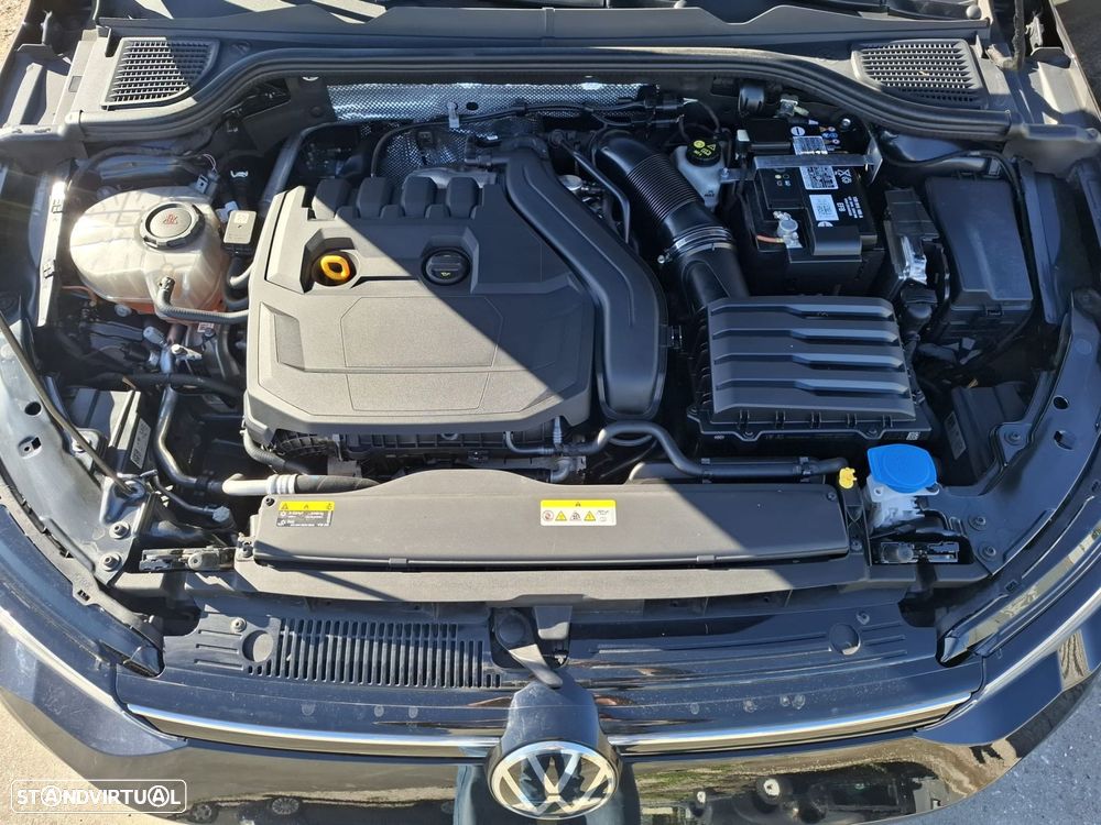 VW Golf 1.5 eTSI Life DSG - 35