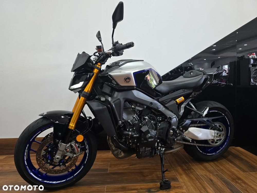 Yamaha MT - 7