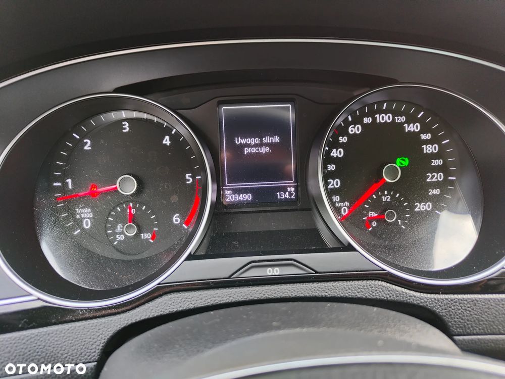 Volkswagen Passat 2.0 TDI SCR DSG Highline - 23