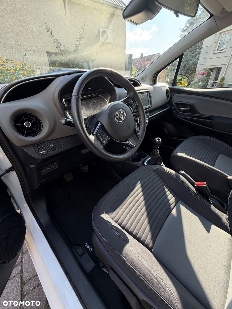 Toyota Yaris 1.5 Premium - 7