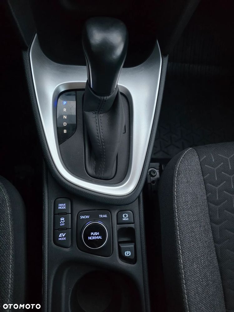 Toyota Yaris Cross Hybrid 1.5 Comfort 4x4 - 29