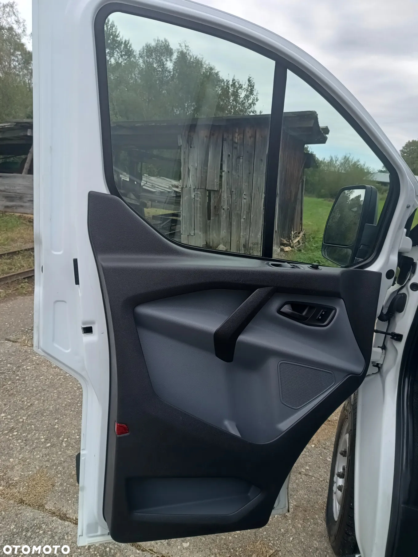 Ford Transit Custom 2.0 TDCi diesel 105 kM 2016rok, WYJĄTKOWO ZADBANY, GOTOWY DO PRACY!!! - 30