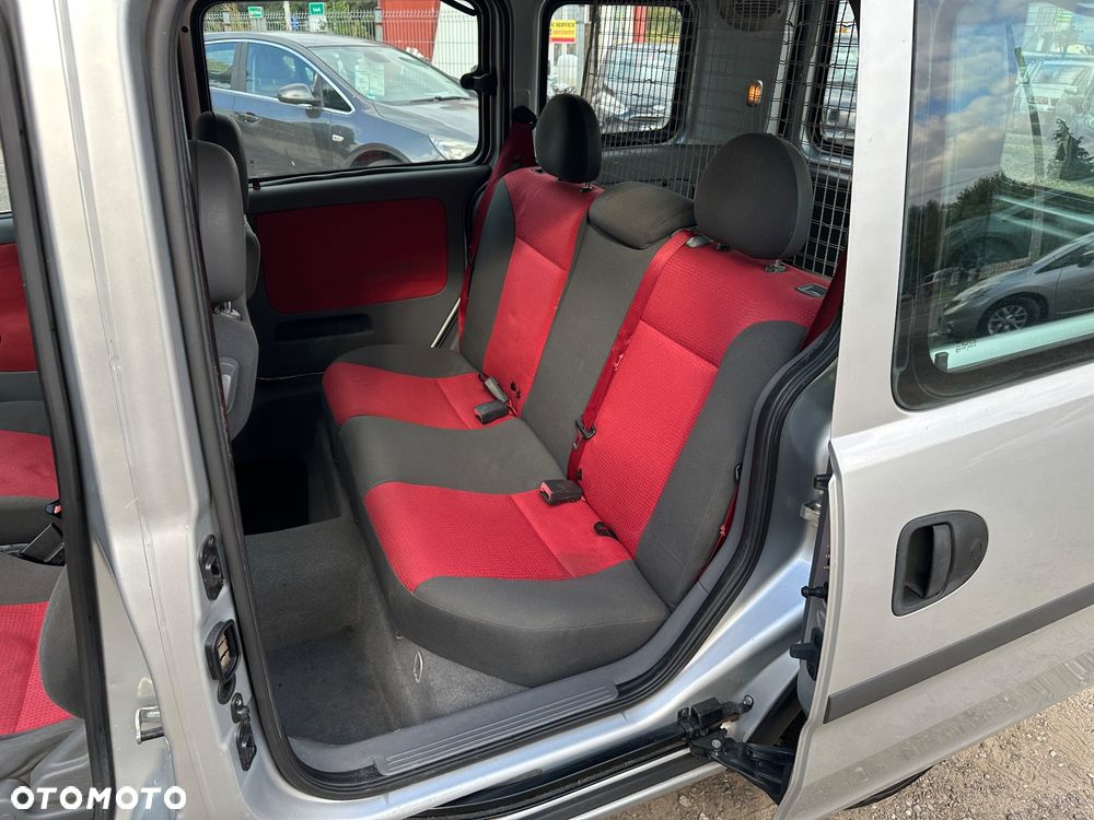 Opel Combo Tour 1.6 - 18