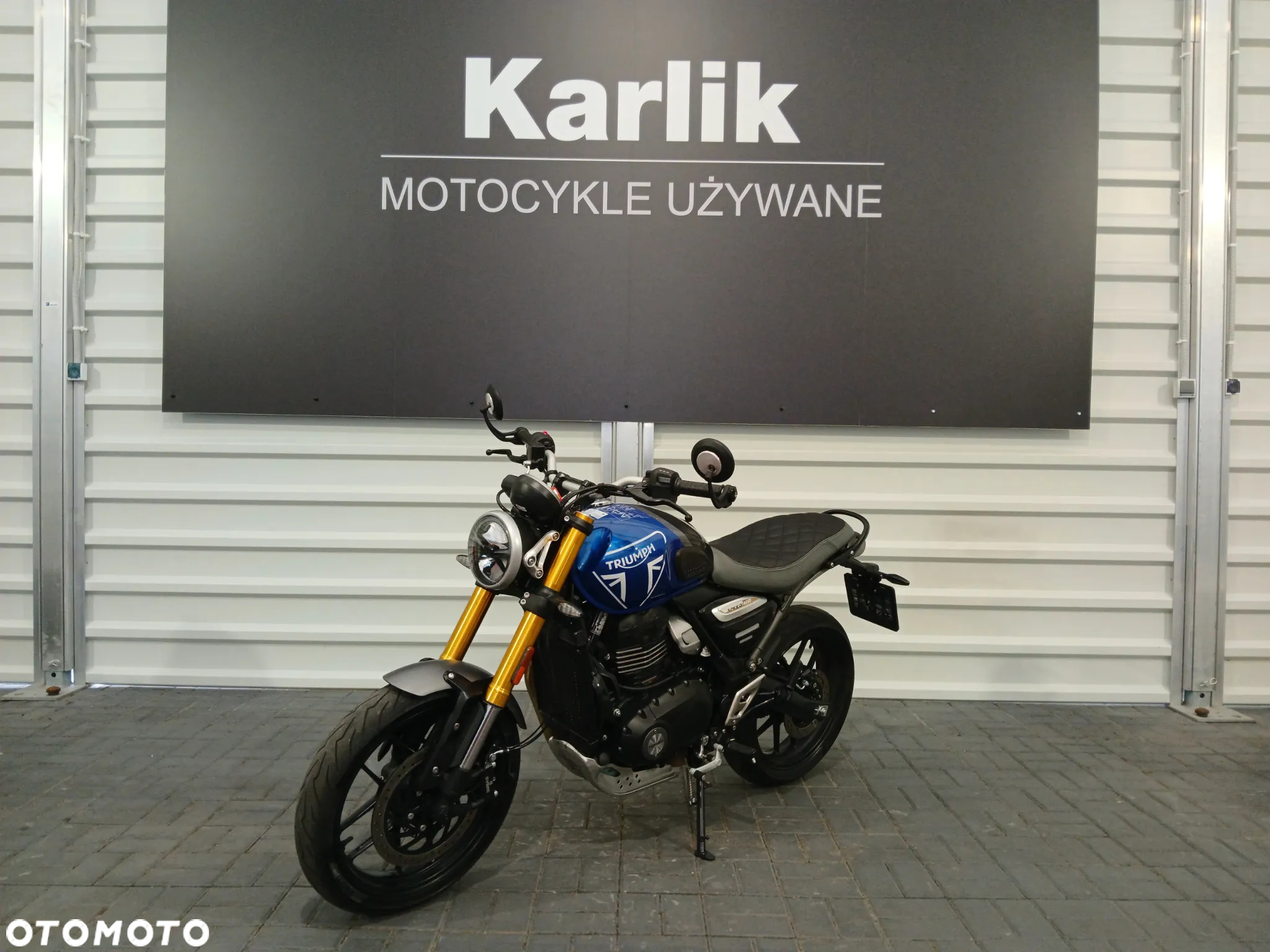 Triumph Inny - 7