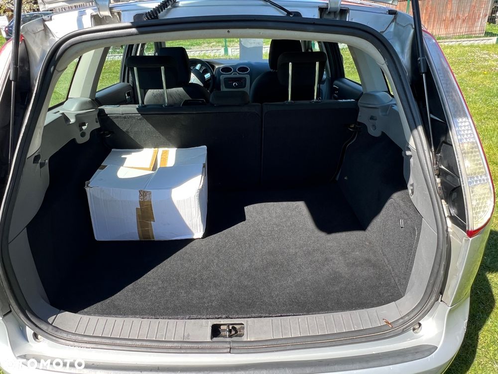 Ford Focus 1.8 TDCi Trend - 11
