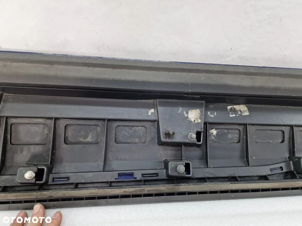 AUDI Q7 4M0 LIFT 19- PRAWA LISTWA DRZWI PRZEDNIA PRZÓD , NR 4M0583960 / 4M0583960N , NR AUKCJI LD27 - 12