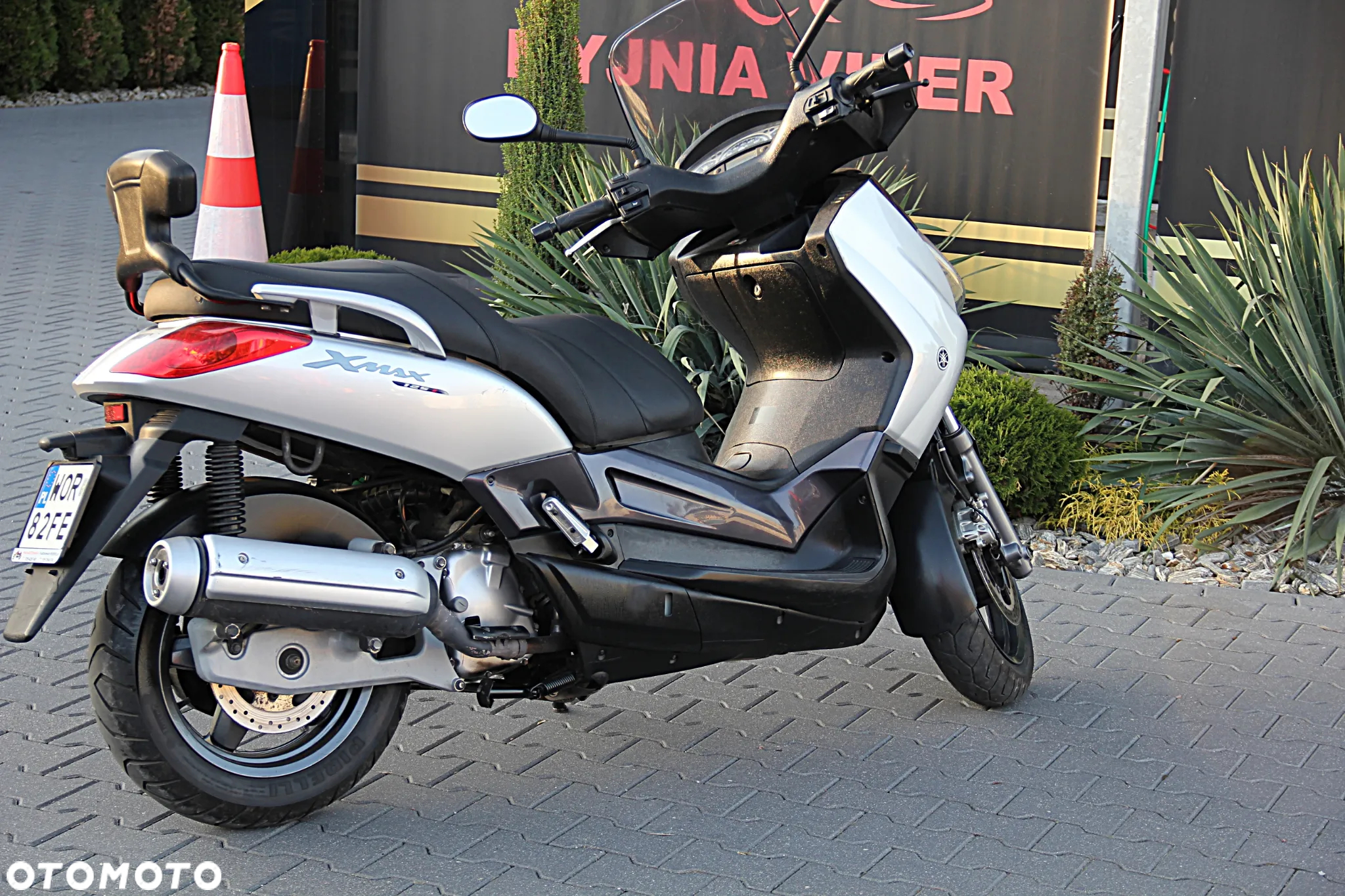 Yamaha X-max - 12