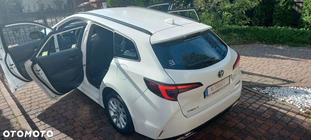 Toyota Corolla 1.8 Hybrid Comfort - 27