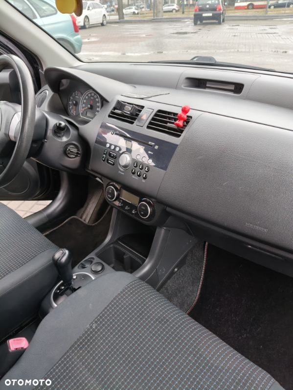 Suzuki Swift 1.3 A-M-T Comfort - 8