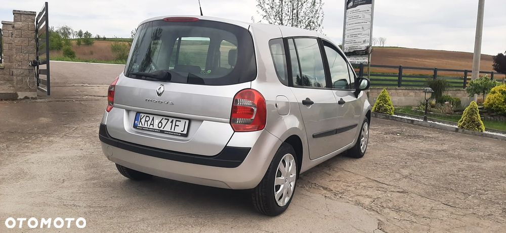 Renault Modus - 10