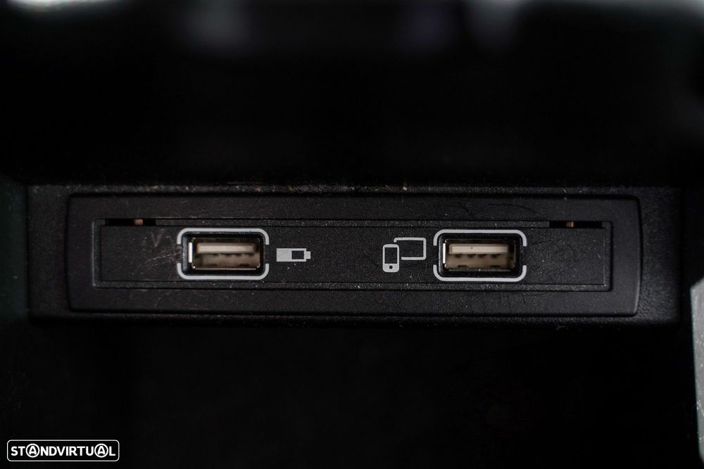 Mercedes-Benz A 180 d AMG Line - 25