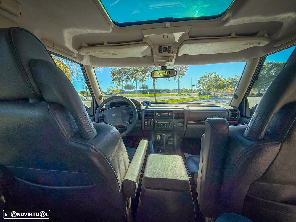 Land Rover Discovery - 17