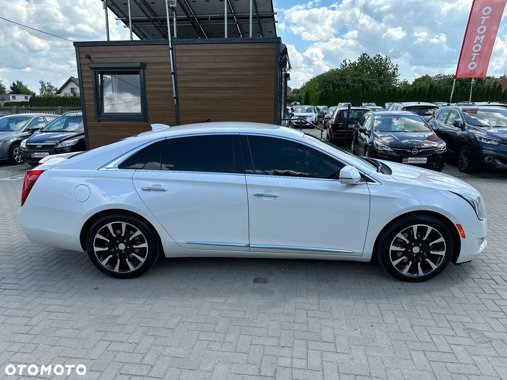 Cadillac XTS - 38
