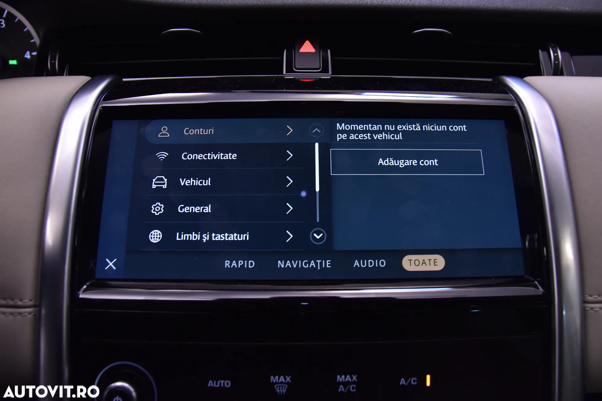 Land Rover Discovery Sport - 21